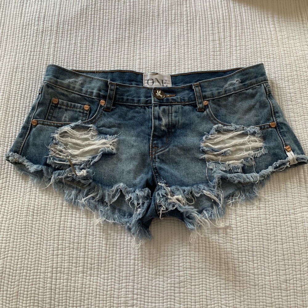 One Teaspoon x Trash Whores shorts